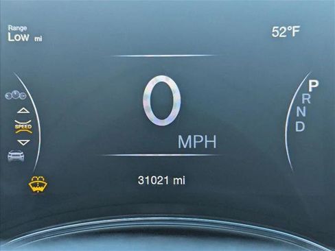 Used 2021 Jeep Grand Cherokee Laredo X image 11