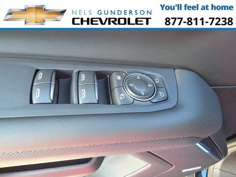 New 2026 Chevrolet Suburban High Country image 24