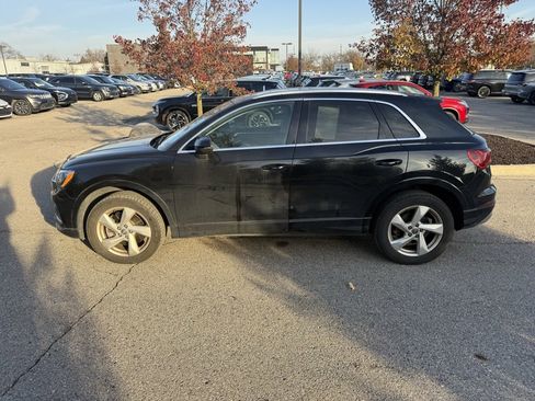 Used 2020 Audi Q3 2.0T Premium image 8