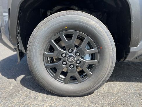 New 2026 Toyota 4Runner SR5 AWD/4WD image 6