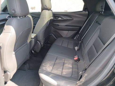 Used 2022 Chevrolet TrailBlazer RS w/ Sun and Liftgate Package image 11