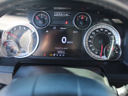 Used 2017 RAM 2500 Laramie w/ Convenience Group image 19