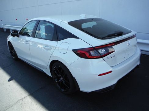 Used 2023 Honda Civic Sport image 8