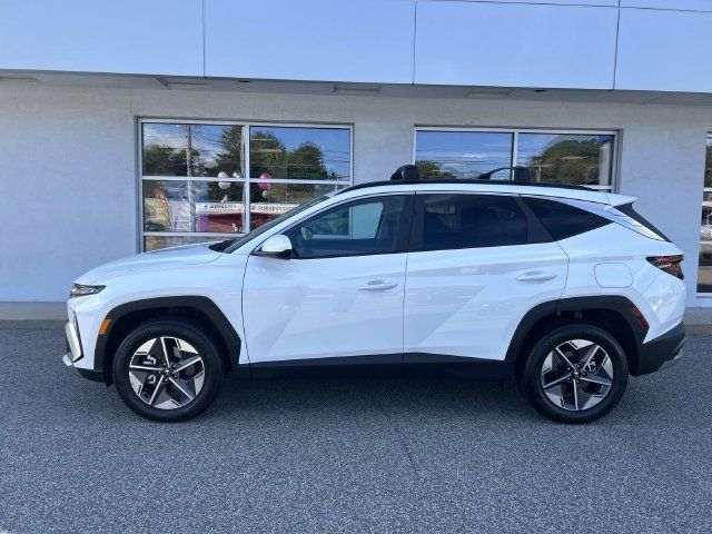 Certified 2025 Hyundai Tucson SEL AWD/4WD image 6
