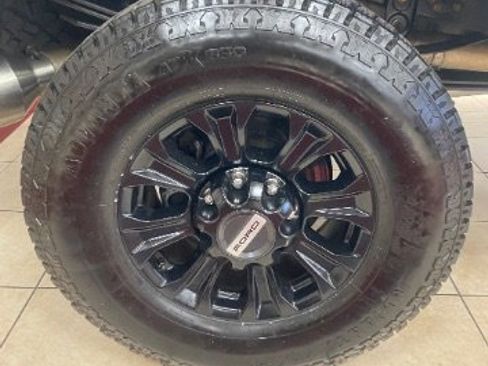 Used 2017 Ford F250 Lariat w/ Lariat Ultimate Package image 35