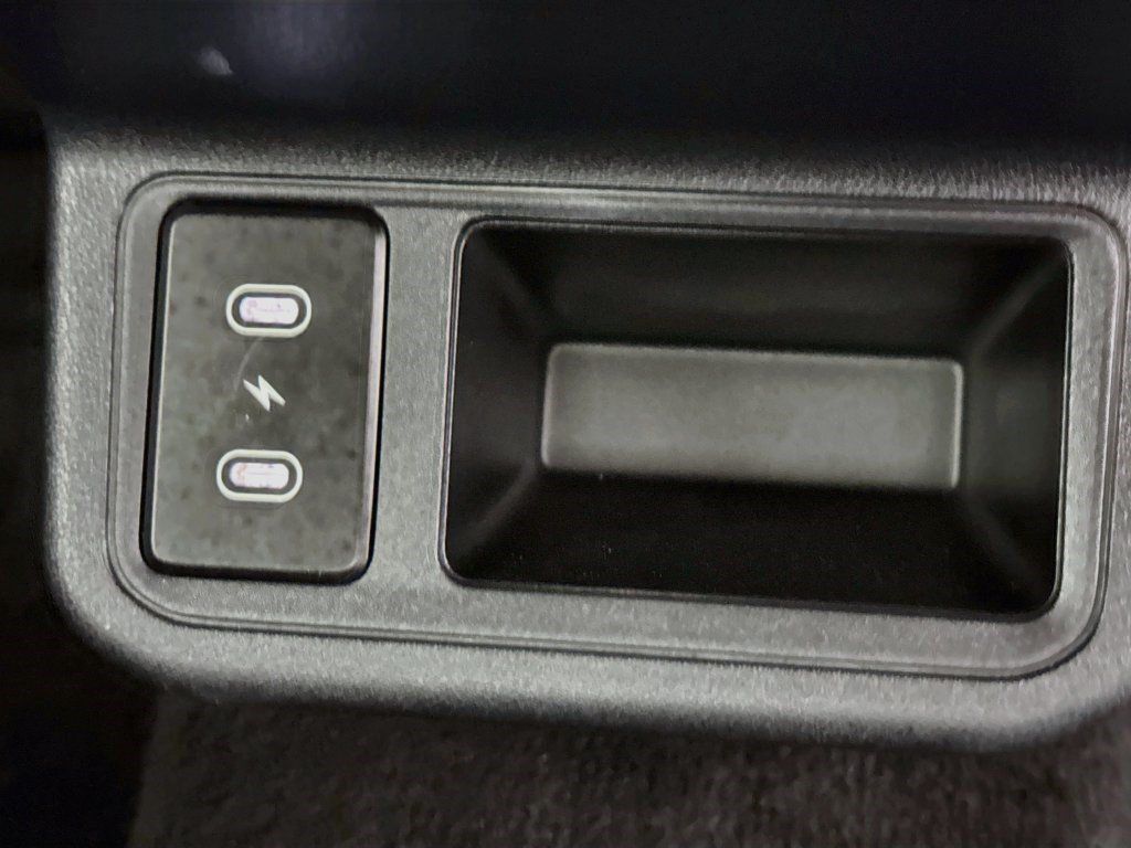 Used 2025 Kia K4 FWD image 40