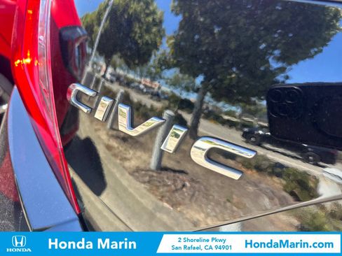 Used 2017 Honda Civic Touring image 14