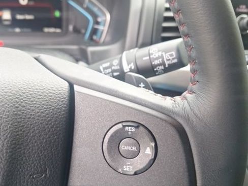 Used 2024 Honda Odyssey Sport image 13