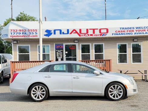 Used 2016 Cadillac XTS Luxury FWD image 3