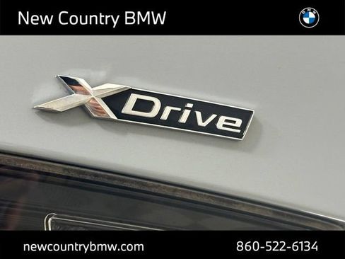 Used 2024 BMW 330i xDrive Sedan w/ M Sport Package AWD/4WD image 26