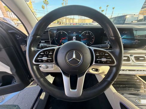 Used 2021 Mercedes-Benz GLE 350 4MATIC w/ Premium Package image 25