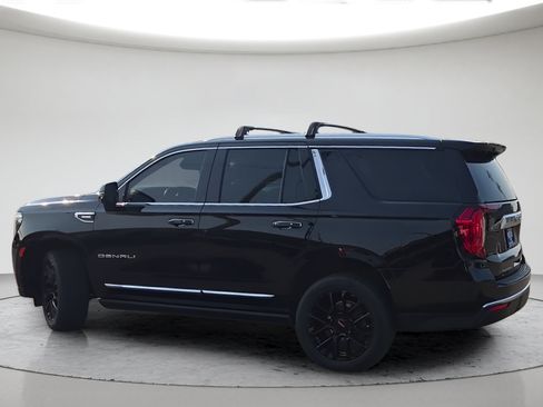 Used 2022 GMC Yukon Denali AWD/4WD image 9