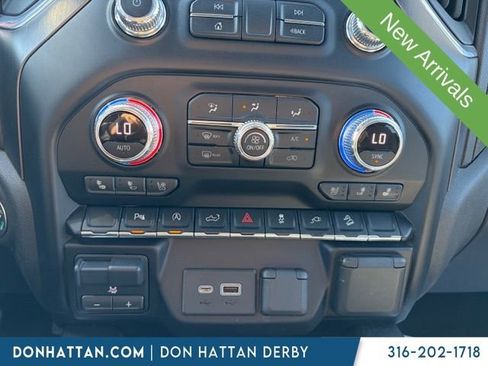 Used 2020 GMC Sierra 1500 AT4 w/ AT4 Premium Package image 7
