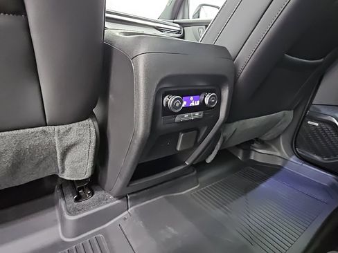 New 2026 Buick Enclave Sport Touring w/ Power Package image 33