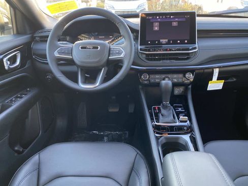 New 2026 Jeep Compass Limited image 8