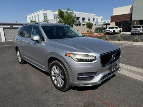 Used 2017 Volvo XC90 T6 Momentum w/ Vision Package AWD/4WD image 7