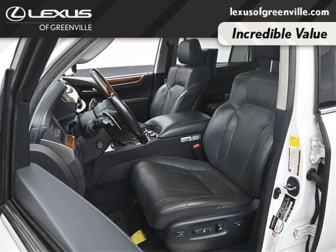 Used 2018 Lexus LX 570 4WD image 25
