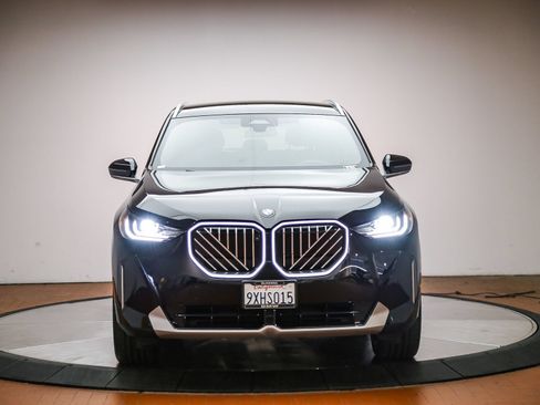 Used 2026 BMW X3 xDrive30i w/ Premium Package AWD/4WD image 7
