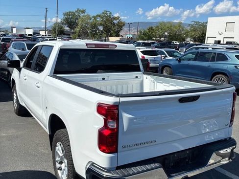 Used 2023 Chevrolet Silverado 1500 LT AWD/4WD image 3