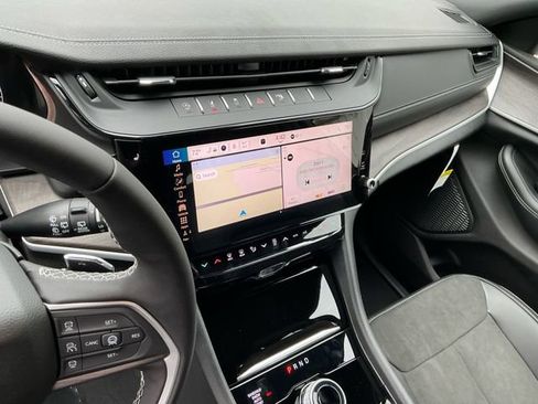 New 2026 Jeep Grand Cherokee L 4WD image 30