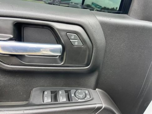 Used 2021 Chevrolet Silverado 1500 Custom Trail Boss w/ Safety Confidence Package AWD/4WD image 14