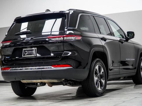 Used 2024 Jeep Grand Cherokee Limited 4xe AWD/4WD image 13