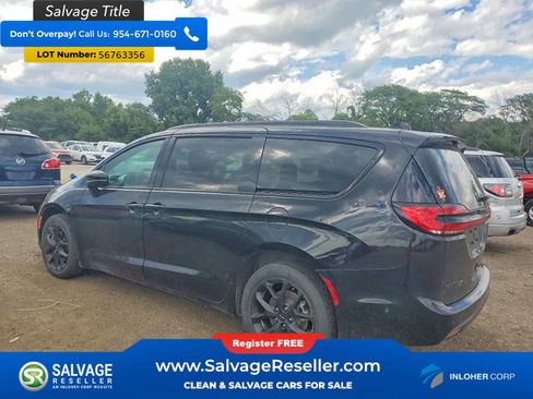 Used 2024 Chrysler Pacifica Touring-L w/ S Appearance Package AWD/4WD image 3