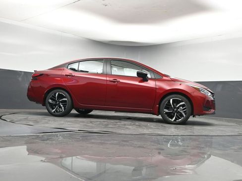 New 2025 Nissan Versa SR w/ Trunk Package image 14