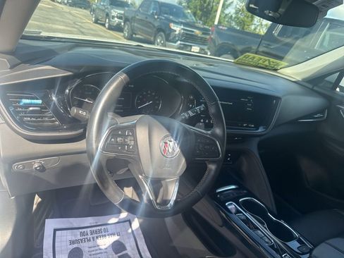 Used 2023 Buick Envision Essence image 39