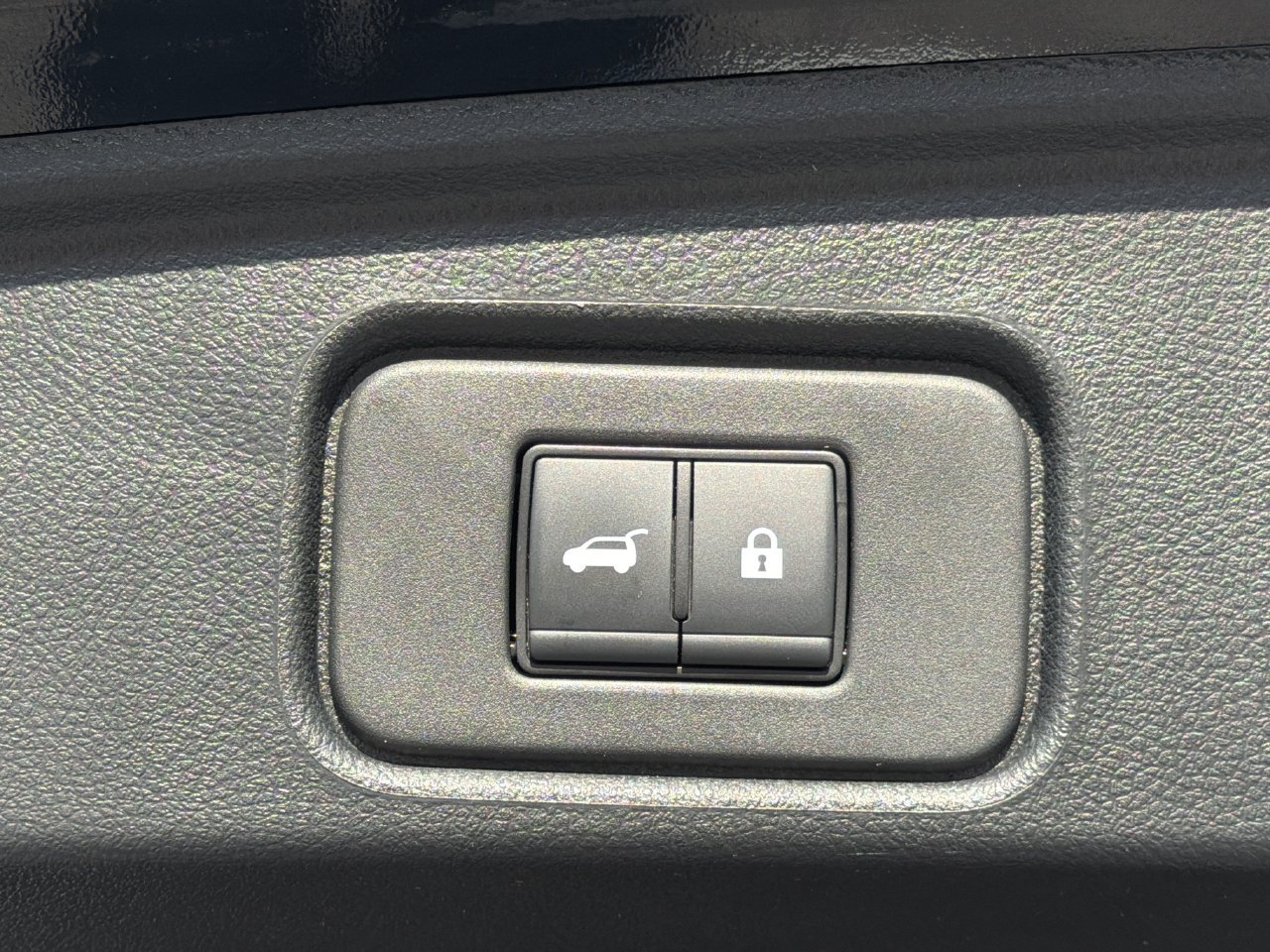 Certified 2024 Nissan Pathfinder Platinum w/ Cargo Package FWD image 29