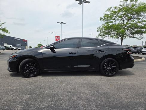 Used 2023 Nissan Maxima SR w/ Sport Mat Group FWD image 14