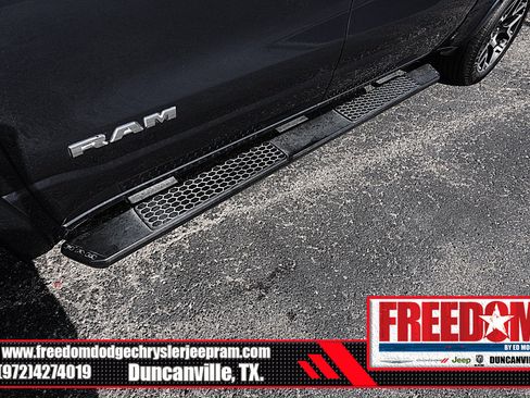 Used 2025 RAM 1500 Laramie AWD/4WD image 44