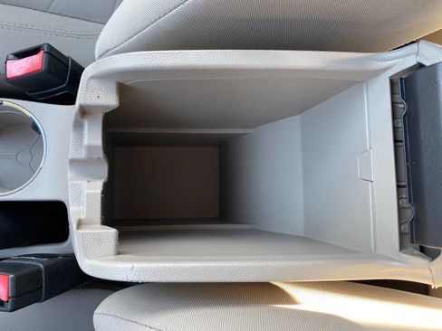 Used 2015 Ford Fiesta SE w/ Exterior Protection Package image 18