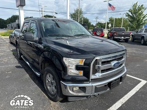 Used 2017 Ford F150 XLT AWD/4WD image 3