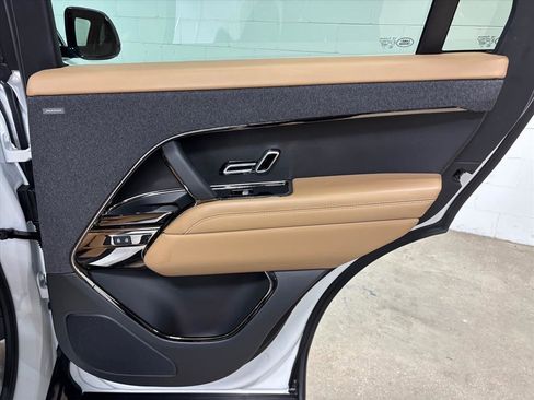 Used 2023 Land Rover Range Rover Sport SE image 41