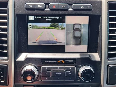 Used 2018 Ford F150 King Ranch w/ Equipment Group 601A Luxury AWD/4WD image 15