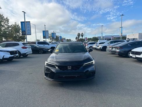 Used 2023 Honda Civic Sport image 1