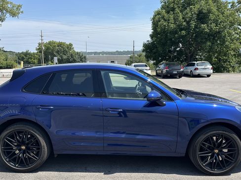 Used 2024 Porsche Macan GTS AWD/4WD image 11