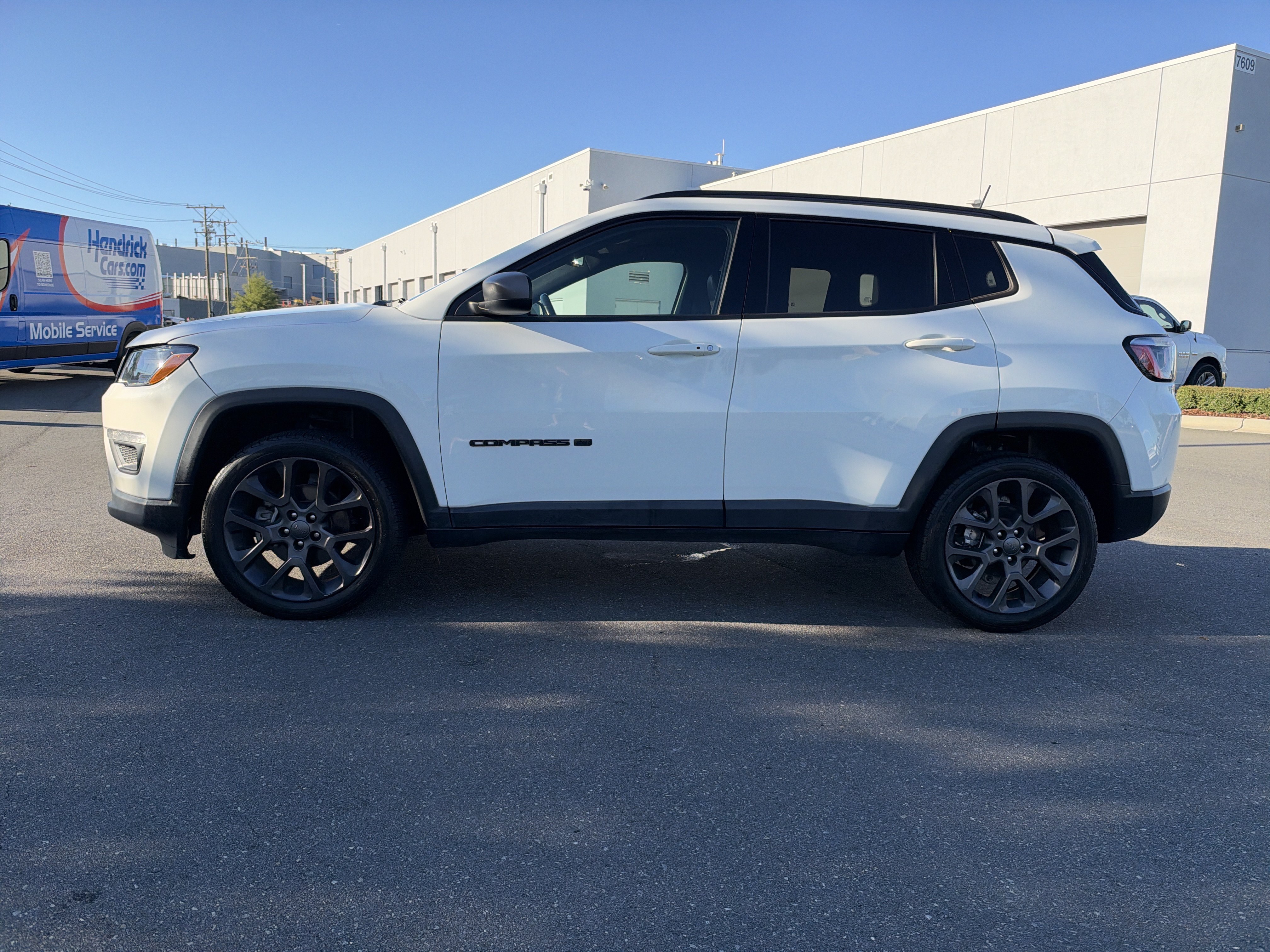 Used 2021 Jeep Compass Latitude AWD/4WD image 7