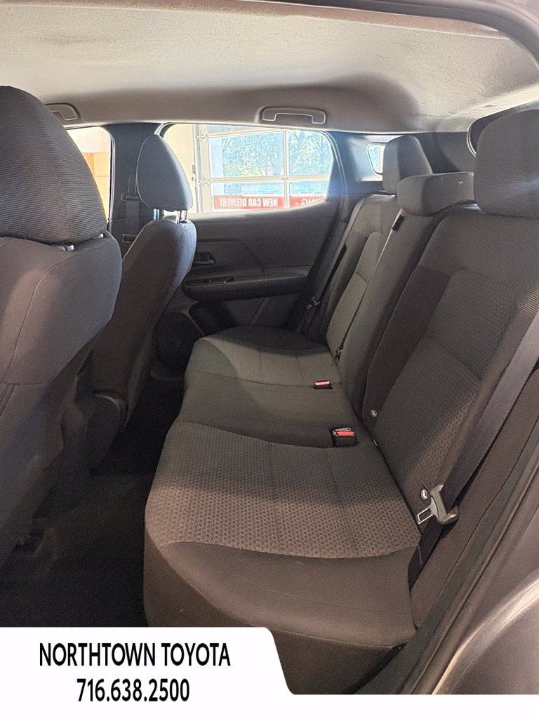 Used 2025 Nissan Kicks S AWD/4WD image 26