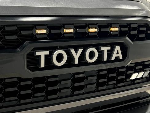Used 2016 Toyota Tacoma SR5 w/ Towing Package RWD image 37