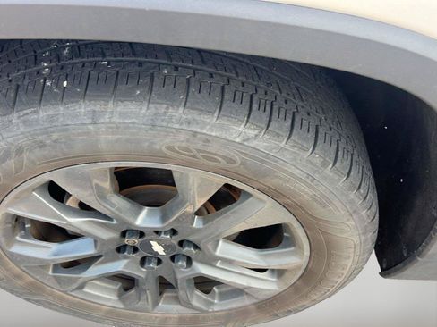 Used 2020 Chevrolet Traverse RS w/ LPO, Floor Liner Package AWD/4WD image 8