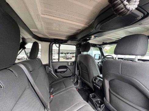 Used 2021 Jeep Wrangler Unlimited Sport image 26