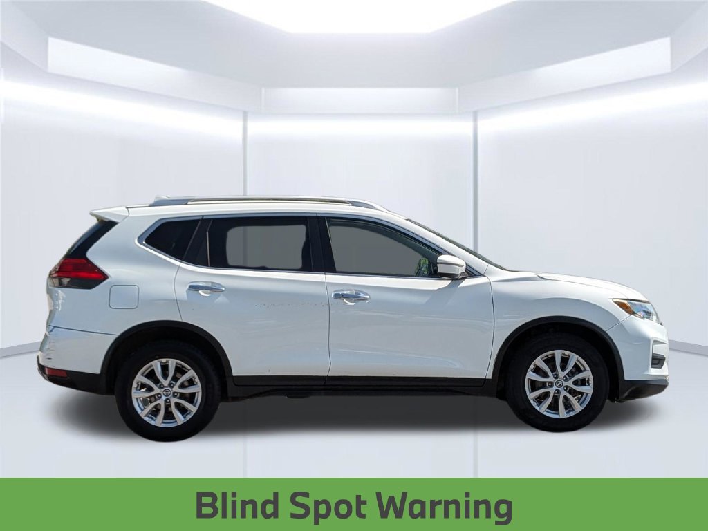 Used 2017 Nissan Rogue SV AWD/4WD image 9