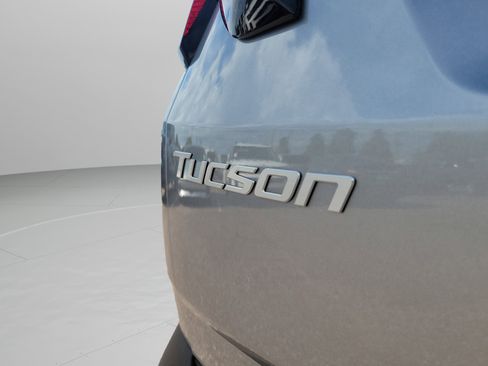 New 2026 Hyundai Tucson SE image 9