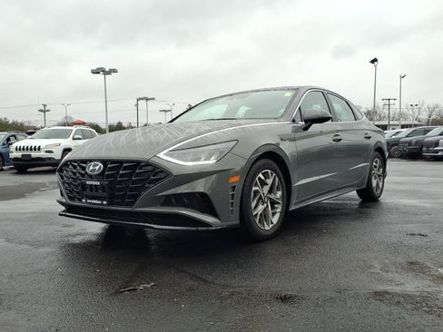 Used 2022 Hyundai Sonata SEL FWD image 1