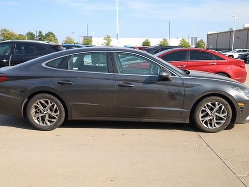 Used 2023 Hyundai Sonata SEL image 4