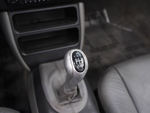 Used 2003 Porsche Boxster image 16