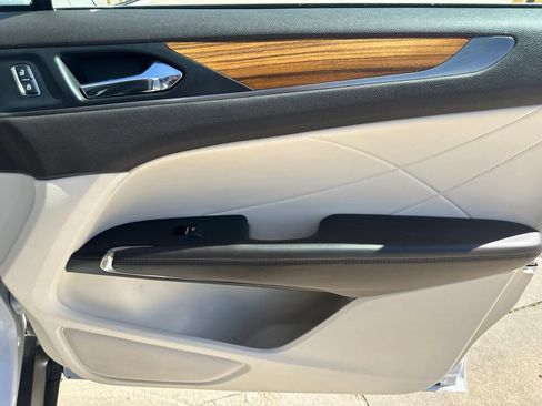 Used 2015 Lincoln MKC AWD w/ Equipment Group 102A Reserve image 34