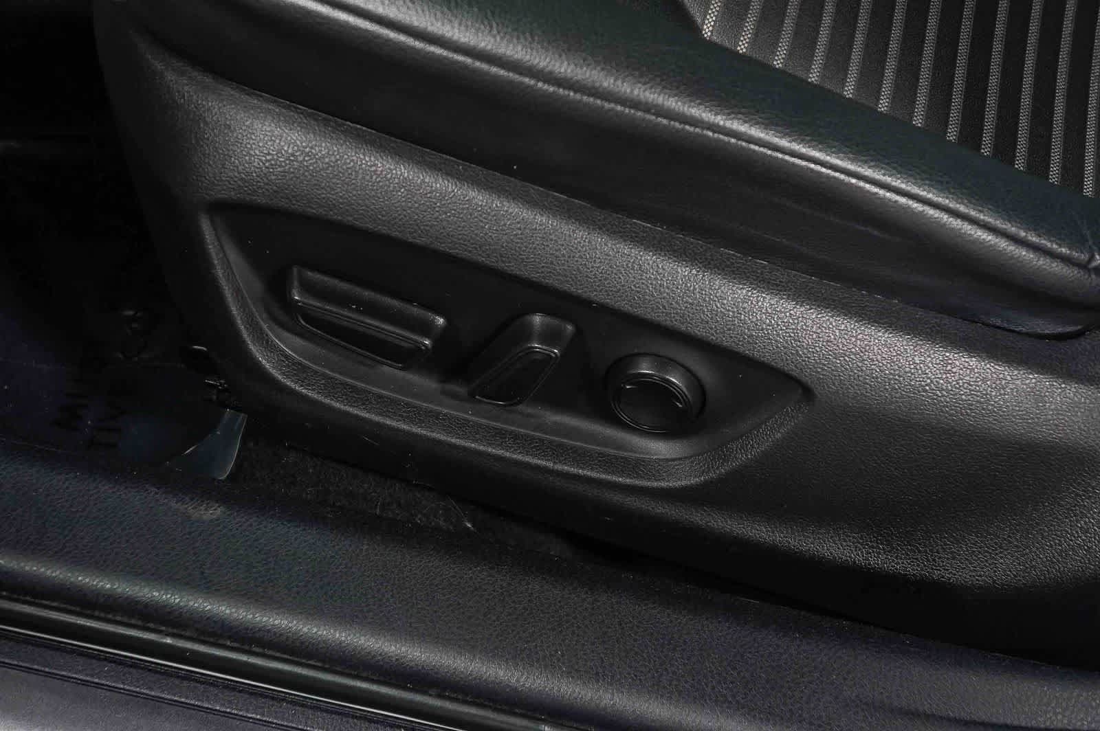 Certified 2022 Toyota Camry SE FWD image 23